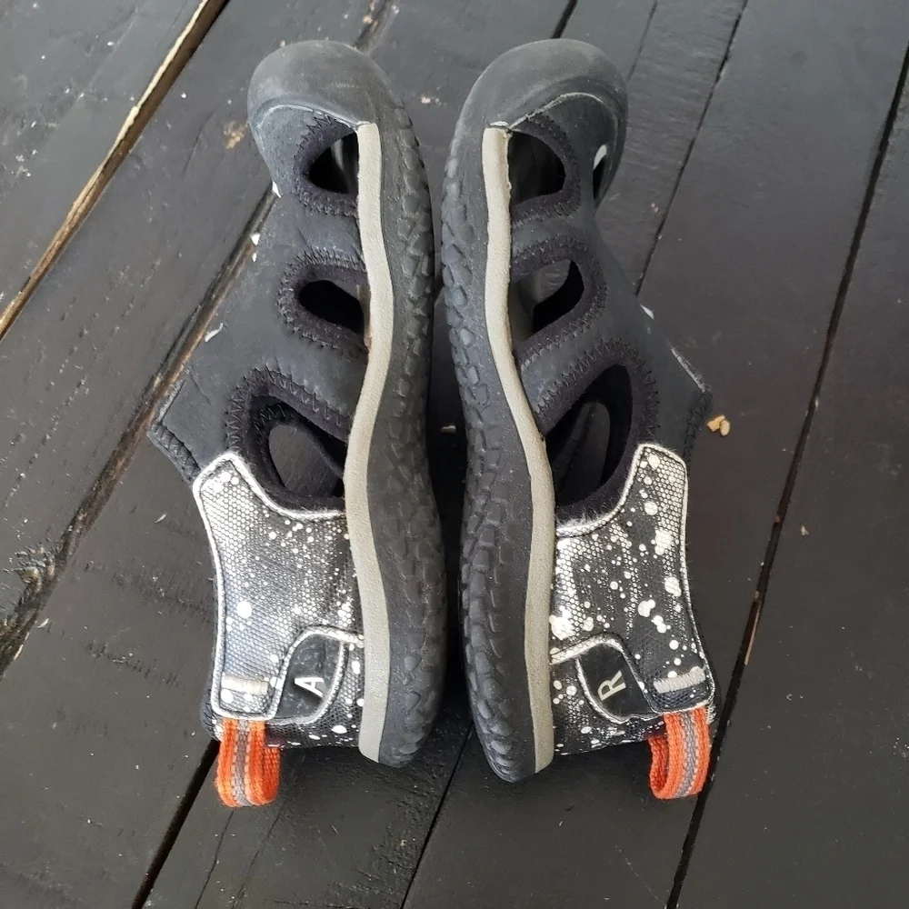 Keen Kids Toddler 11 Black Shoes Outdoor Hiking Water Stingray